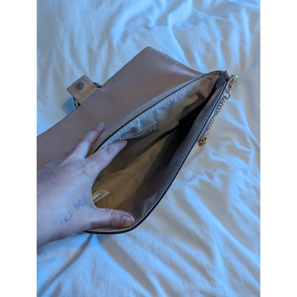 3/$20! H&M Chain Bag - Picture 10 of 10